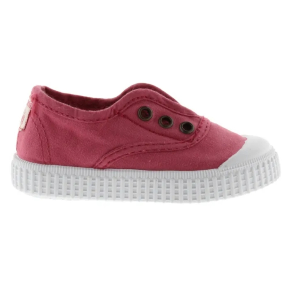 BNIB Victoria Sneakers Spanish EUR34 Youth US3 Fits Small